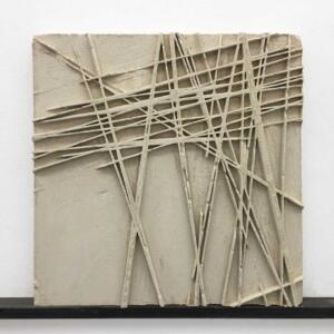 Ref.- MM524
2016
Escultura / Cemento 46x46x3,5cm